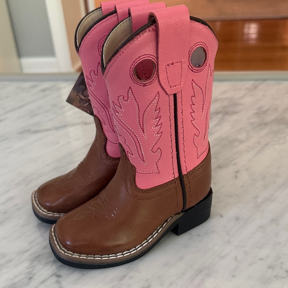 NWT Pink and Brown Cowgirl Boots
